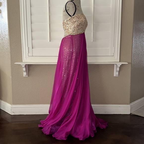 La Femme Magenta Paradise Embellished Layered-Skirt Sweetheart Gown - Picture 4 of 16